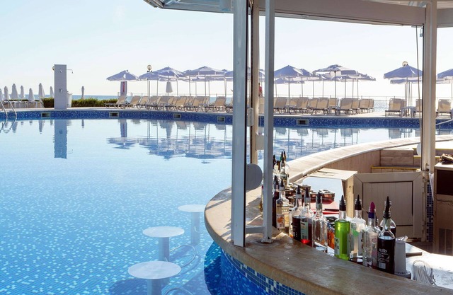 AluaSun Helios Beach – All Inclusive