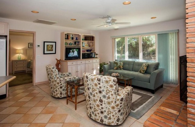 ALWAYS TURTLE CRAWL by Jekyll Realty