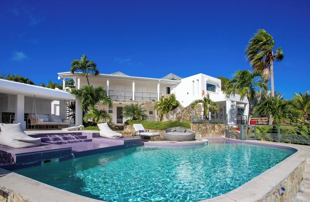 Amethyst Fall Incentive | Ocean Front - Located in Fabulous Terres Basses with Private Pool