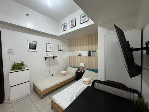 AMA Tower Studio, 8th flr, near DMW and SM Megamall