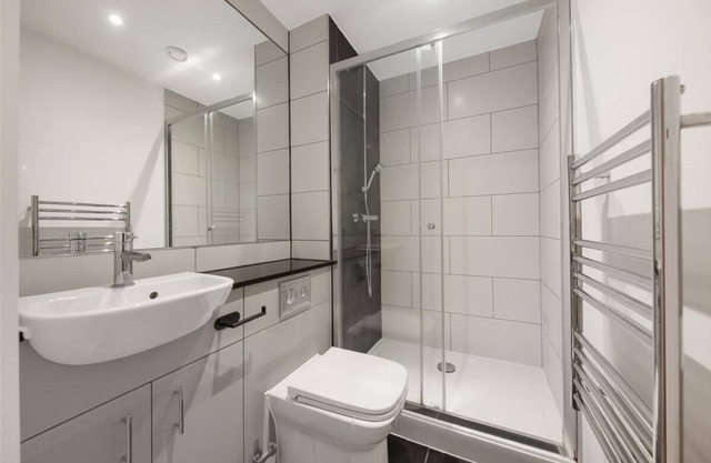 Amani - Enterpriser:nA stylist living space for the professional person!