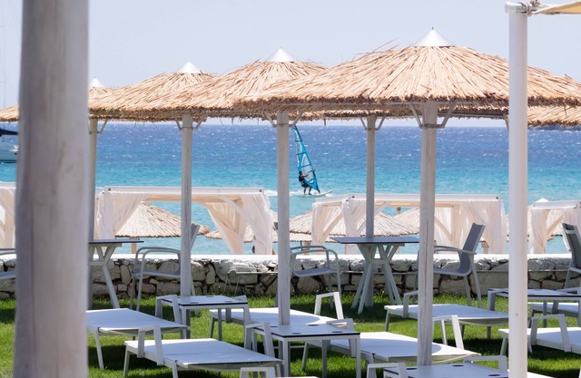 Amaryllis Beach Hotel