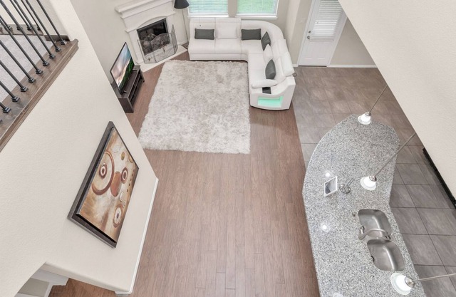 Amazing 4Bedroom in Katy - W/ Large Backyard & Pool