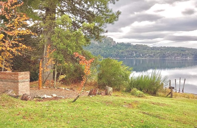 Amazing Cabin on the Shore of Lake Moreno H58 by Apartments Bariloche