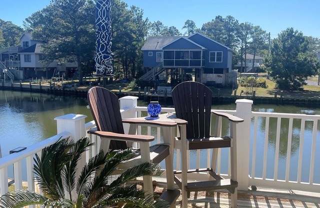 Amazing Grace - Spacious Water Front home - Dock, lg outside decks & porch.