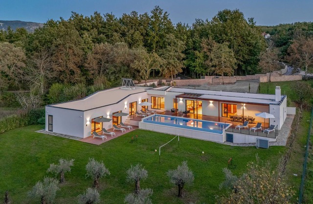 Amazing home in Krsan