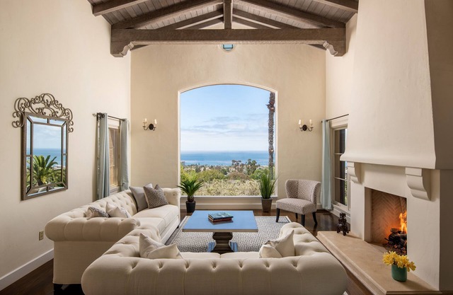 Amazing La Jolla Views with Pool & Spa!