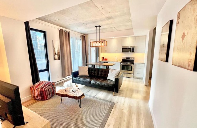 Amazing loft in Montreal Old Port
