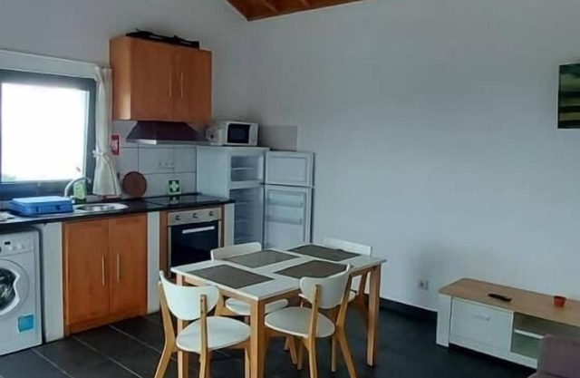 Amazing One Bedroom Apartment with Sea View