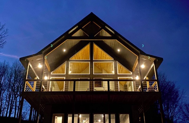 Amazing Ozark view - Jasper AR +10 private acres + Pond +15 min to Buffalo River