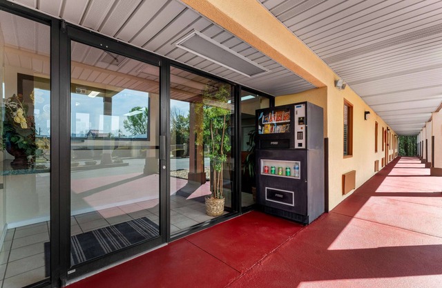 Americas Best Value Inn Montezuma