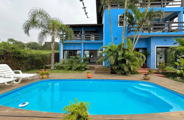 Ampla Casa com piscina a 100m da Praia da Vila Nova - IMB001