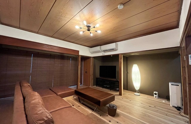 An inn where you can rent an old private house where you can fish from the window of the house 2 mi/Numazu Shizuoka