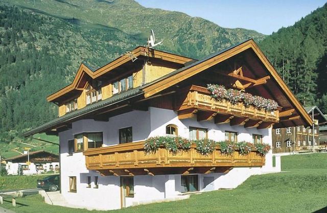 Anemone by Interhome