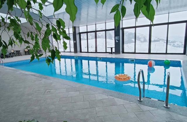 Ani Resort