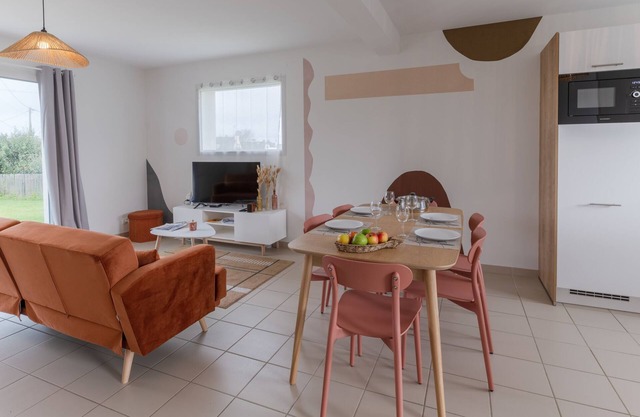 ANNEXE 21 - Charming house 300m from the sea