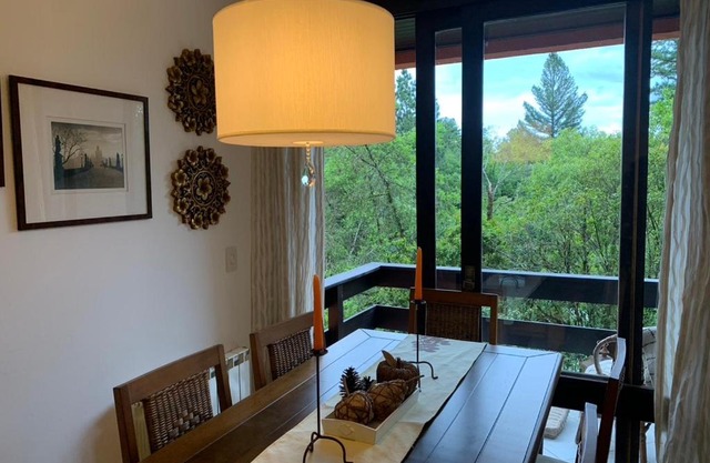 Ap Gramado Knorrville - 2 dorm com lareira, calefação e sacada