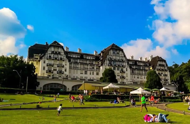 Apartamento Encantador no Palácio Quitandinha