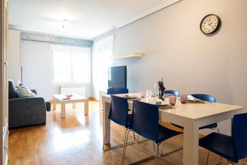 Apartamentos GO - Arroyo Ático Regato A- 62 Salida 130 -Parking Gratuito