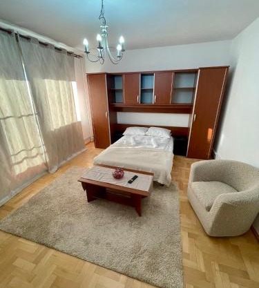 Apartament Central cu Balcon