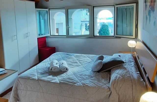 APARTAMENT ESMERA NEAR THE TOWN OF DESENZANO