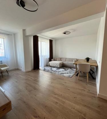 Apartament - La Stejari