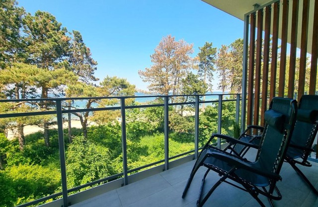 Apartament LET'S SEA z widokiem na morze - BASEN, JACUZZI, SAUNA, SIŁOWNIA, STREFA CHILL W CENIE - 365PAM
