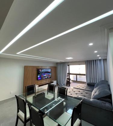 Apartamento Completo com Vista para o Mar e Wi-Fi 600MB