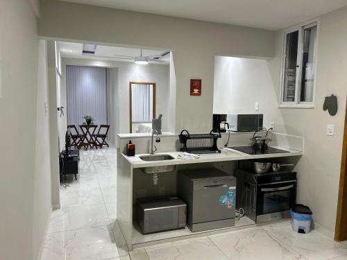 Apartamento espaçoso de 1 quarto em Copacabana