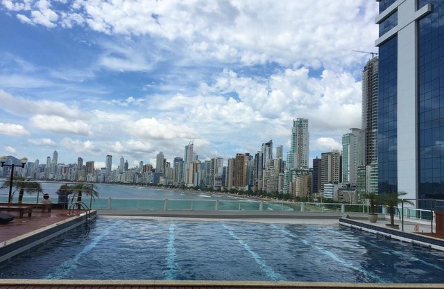 APARTAMENTO FRENTE MAR com vista fantástica