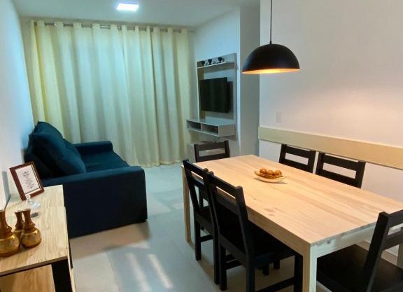 Apartamento na Praia do Morro- Guarapari, de frente, varanda ampla, duas quadras da orla da praia