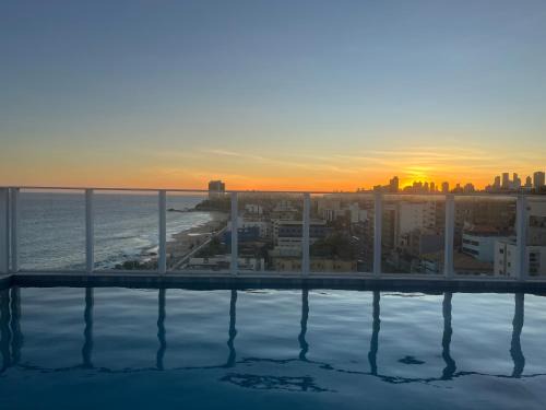 Apartamento Novo com Vista para o Mar - 50 Metros da Praia