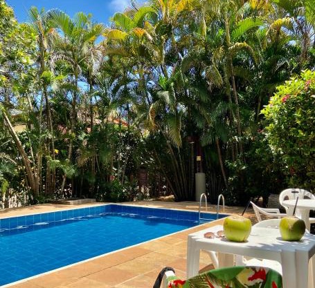 Apartamento Pimenta Rosa, 400m do mar, rua principal