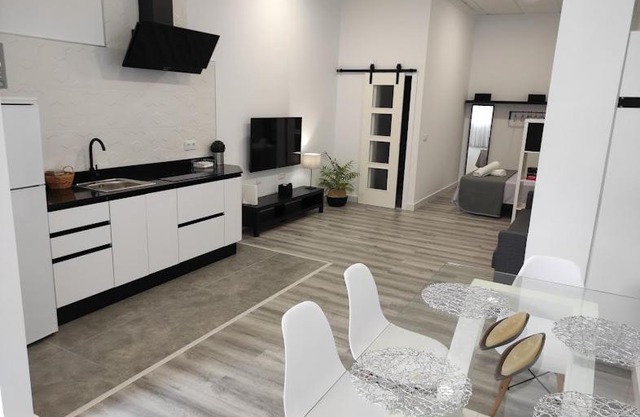 APARTAMENTO TURISTICO LYRA BAENA