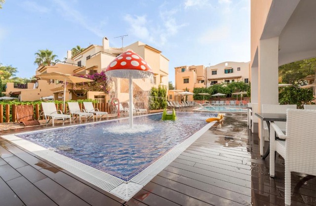 Apartamentos Playa Ferrera