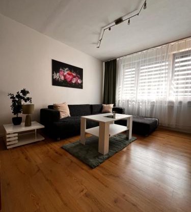 Apartmán širšie centrum KOCKA