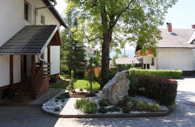 Apartma Vrh
