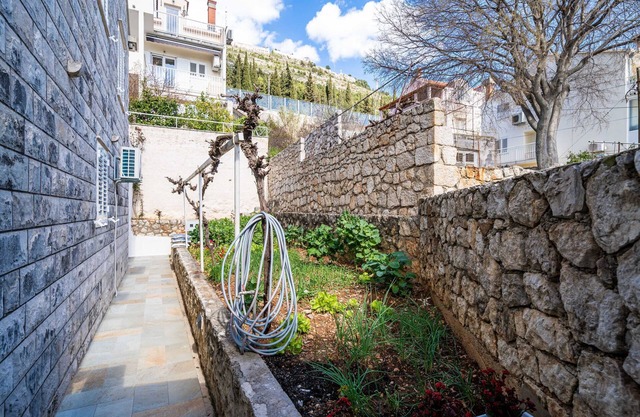 Apartman Debos