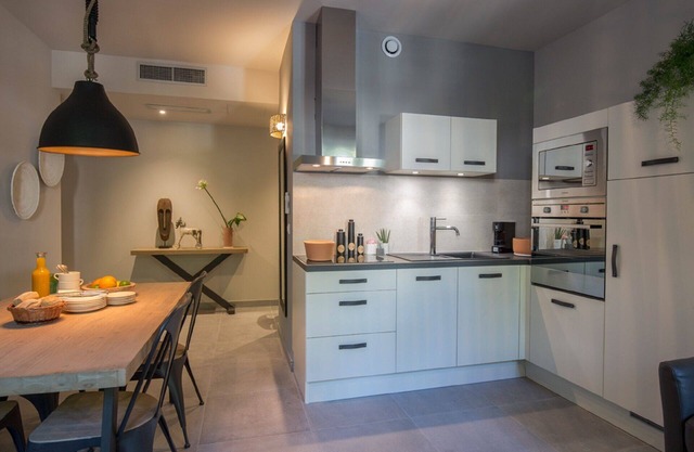 APARTMENTS AND LOFTS ST REMY DE PROVENCE