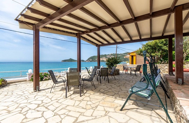 Apartment '2' with Sea View, Wi-Fi and Air Conditioning