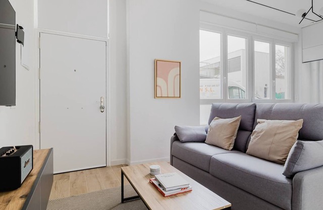 Apartment 4 - Modern in Castellana - 4 Towers