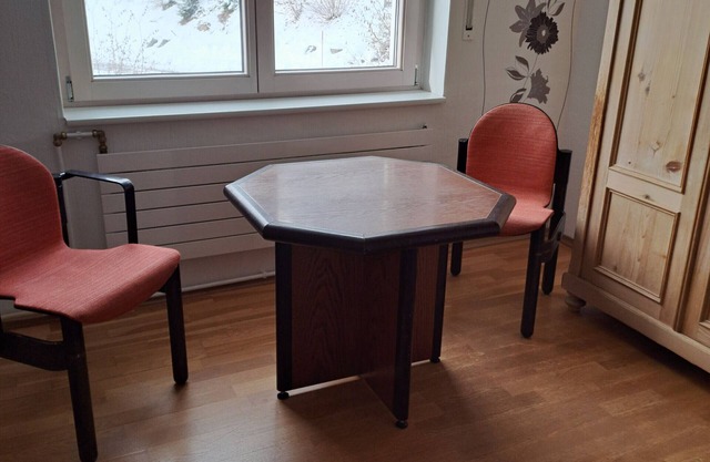 Apartment 'Am Waldrand' with Mountain View and Wi-Fi