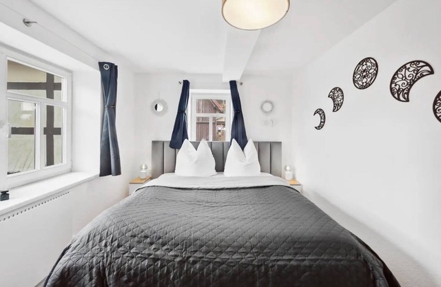 Apartment 'Apartments Am Hainich - Elsbeere' with Shared Terrace, Private Garden and Wi-Fi