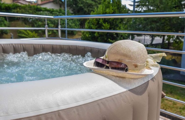 Apartment Aurora by Interhome