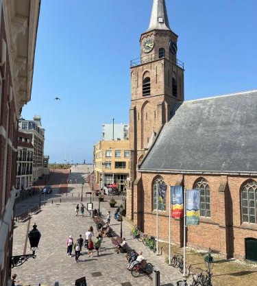 Apartment by the Beach