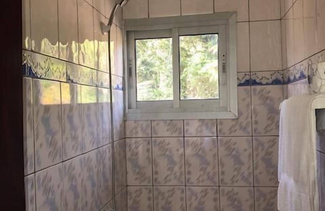 Apartment-Ensuite with Shower-Beach view