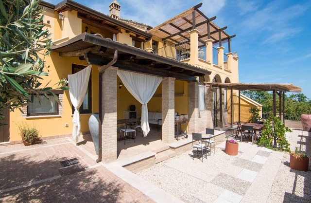 Apartment in Marche with Pool and BBQ