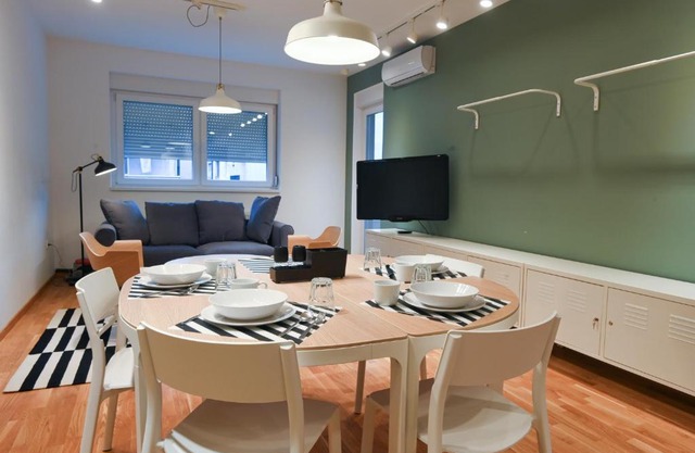 Apartment Modern