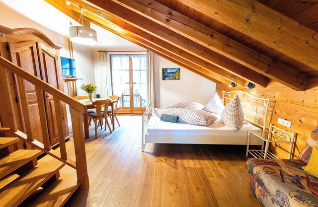 Apartment no. 1, 27m², living/bedroom, balcony, TV, 2 pers.