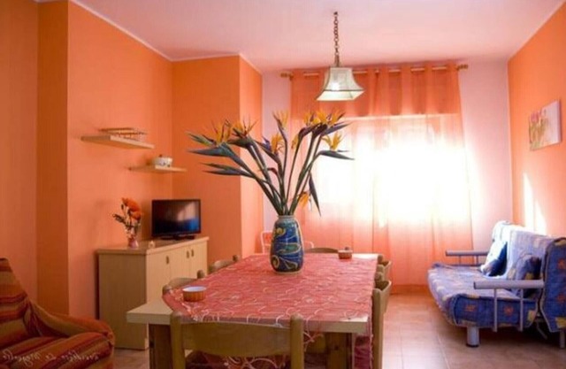 Apartment 'Residence Le Magnolie 4 - Piano T' with Sea View, Wi-Fi and Air Conditioning